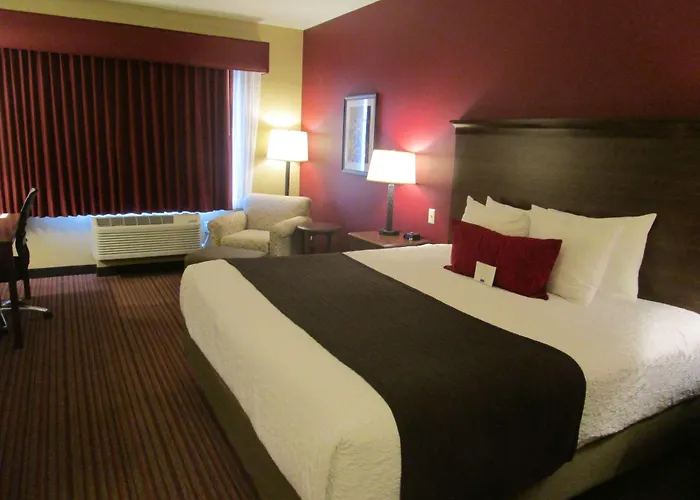 Western & Hotel 3*