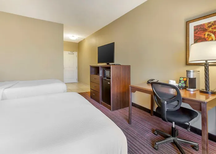 Western & Hotel