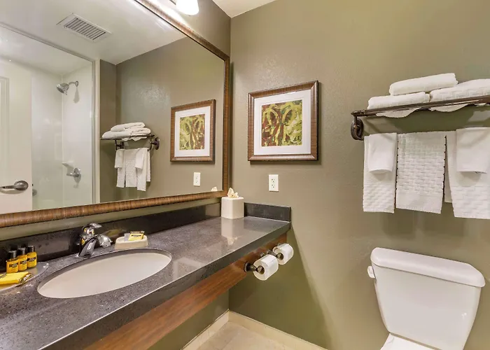 Hotel Western & Chandler